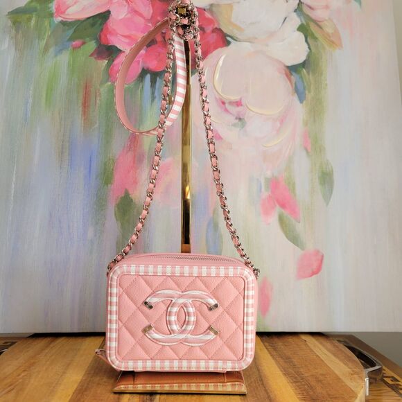 CHANEL Caviar Quilted Striped CC Filigree Clutch With Chain Pink White - Picture 1 of 11